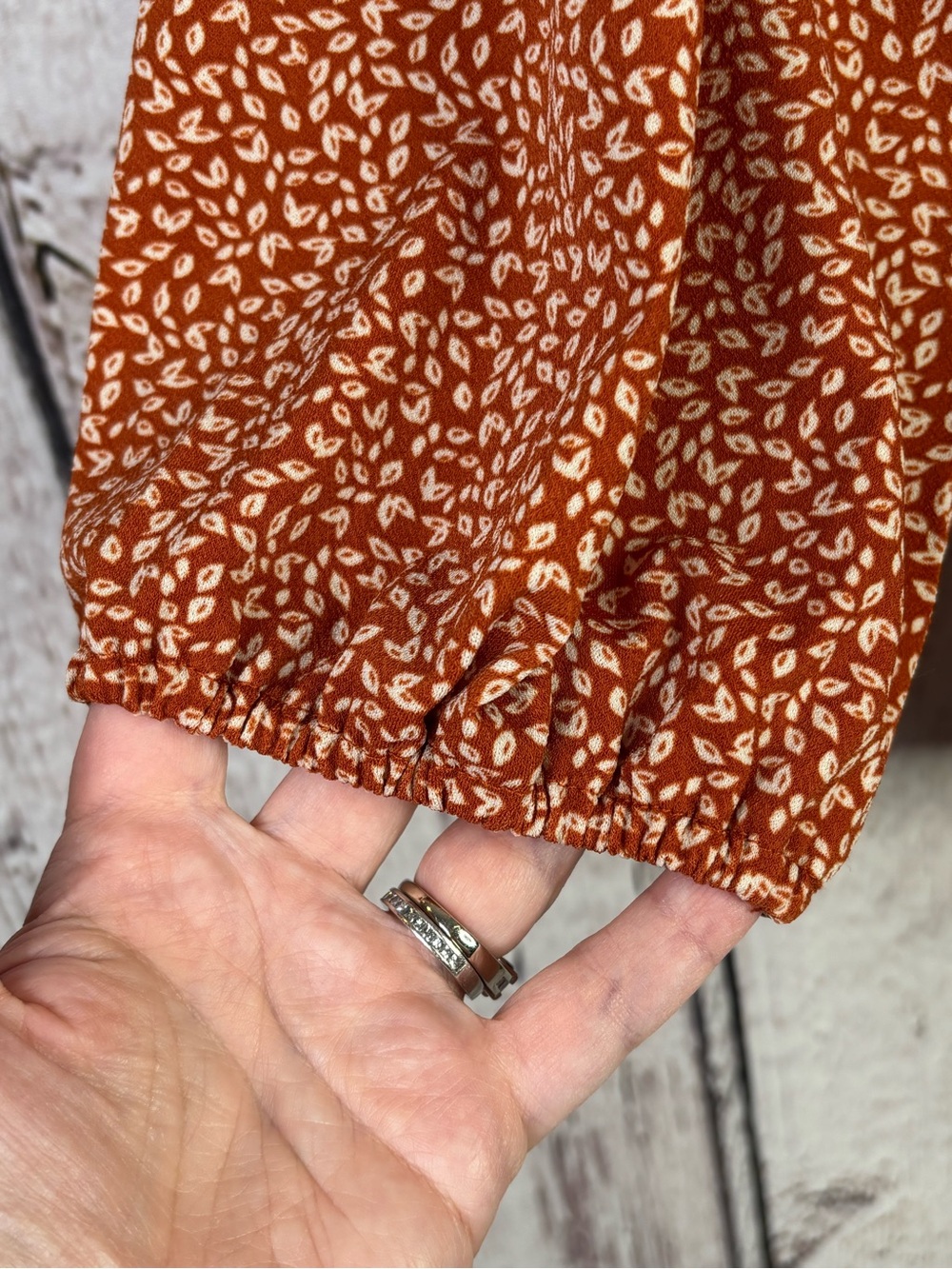 Adrianna Papell Women’s XL Rust Orange Blouse Leaf Print 3/4 Sleeves Shirred Top - Picture 3 of 14